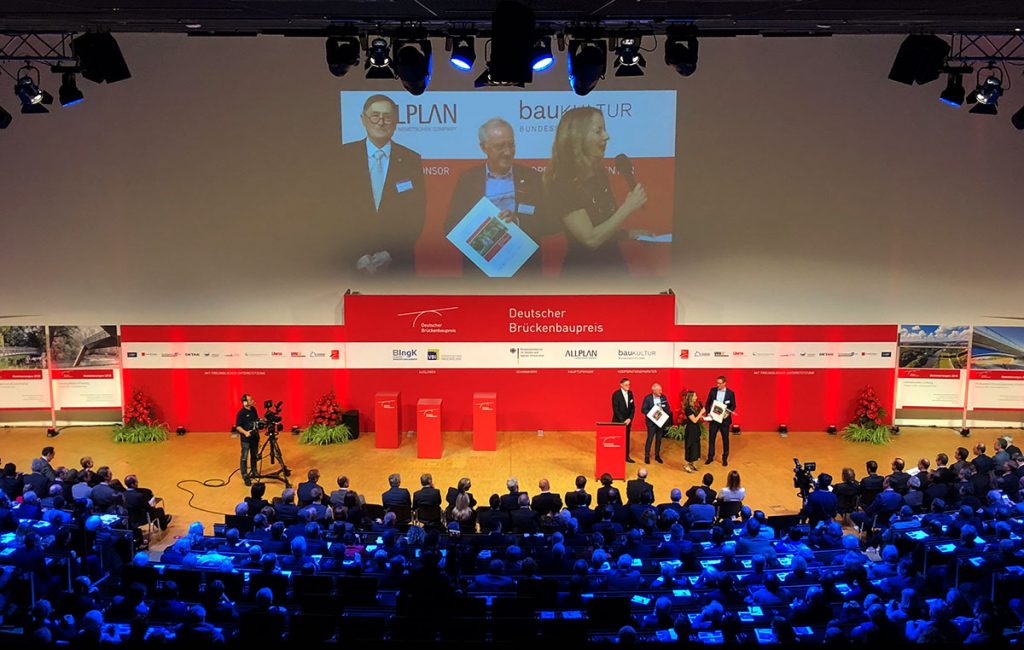 Licht und Ton beim Brückenbaupreis